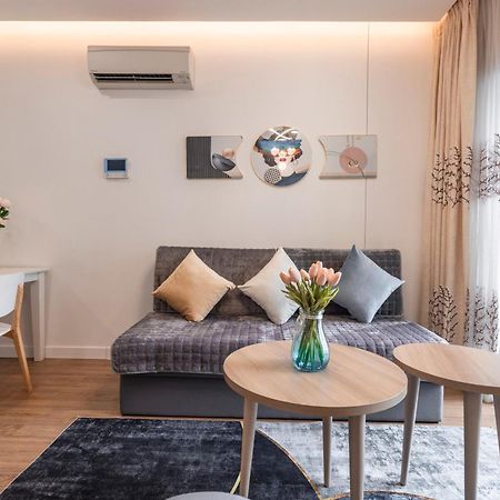 Republic Apartments Saigon Airport Ho Chi Minh City Bagian luar foto