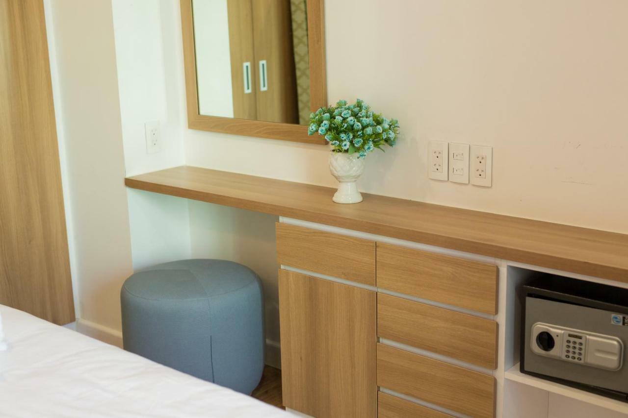 Republic Apartments Saigon Airport Ho Chi Minh City Bagian luar foto
