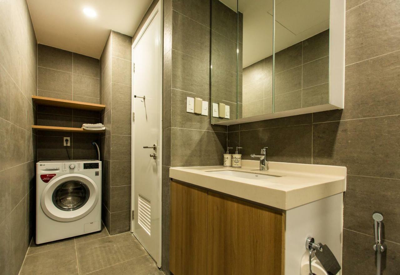 Republic Apartments Saigon Airport Ho Chi Minh City Bagian luar foto